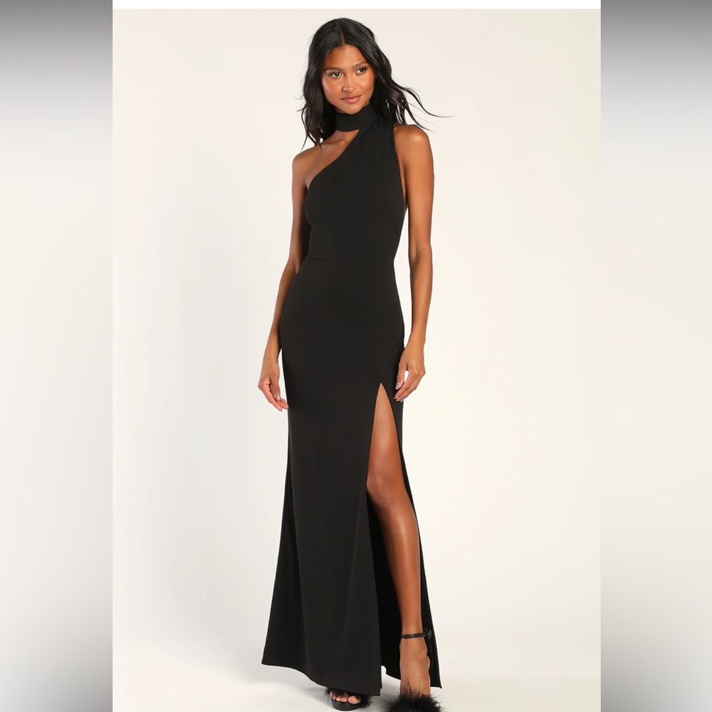 EUC Lulus Keep It Interesting Black Asymmetrical Cutout Halter Maxi Dress M